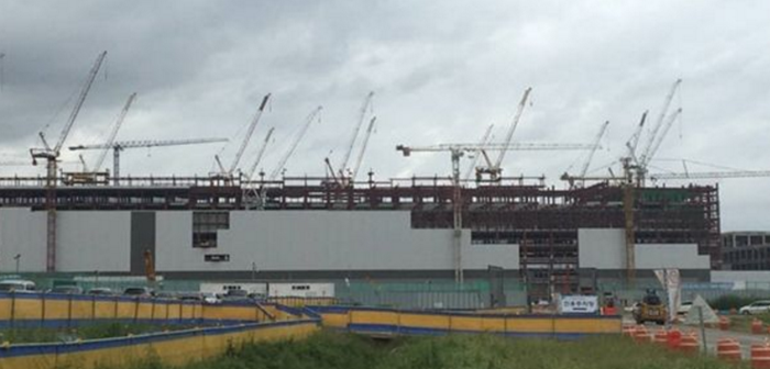 Scene of Samsung Electronics’ semiconductor factory in Pyeongtaek Godeok Industrial Complex in early September. Construction for outer walls of factory is currently taking place.